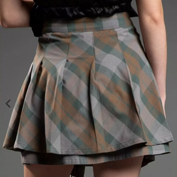 Outlander Plaid Buckle Skirt SM New With Tags Exclusive HOT TOPIC COLLECTION - Picture 11 of 11